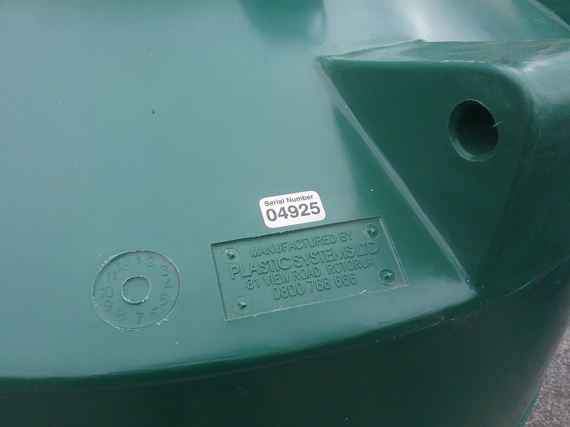 1000 Litre Plastic Water Storage Tank Eyelet Side View