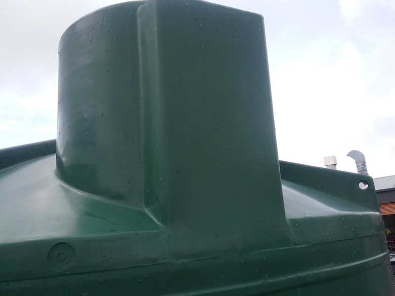 7500 Litre Plastic Water Storage Tank Turret