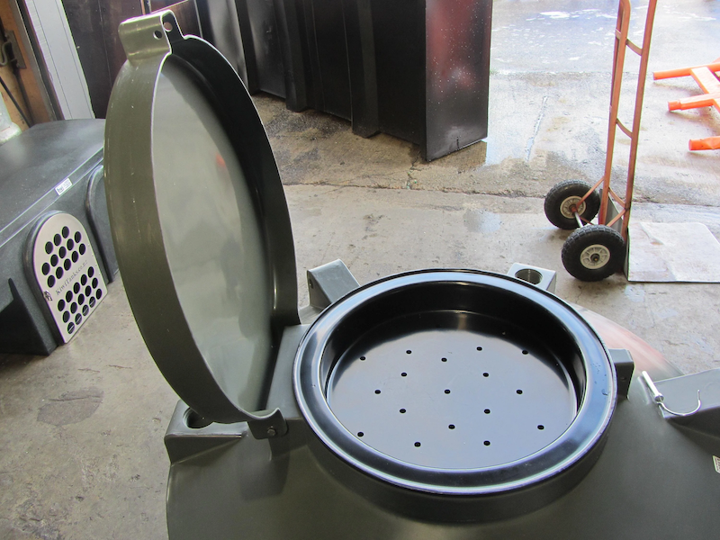 500 Litre Plastic Water Storage Tank Lid Lifted