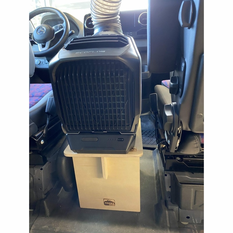 EcoFlow WAVE 2 portable heater and air conditioner cooling a small cabin or sleepout without permanent installation.